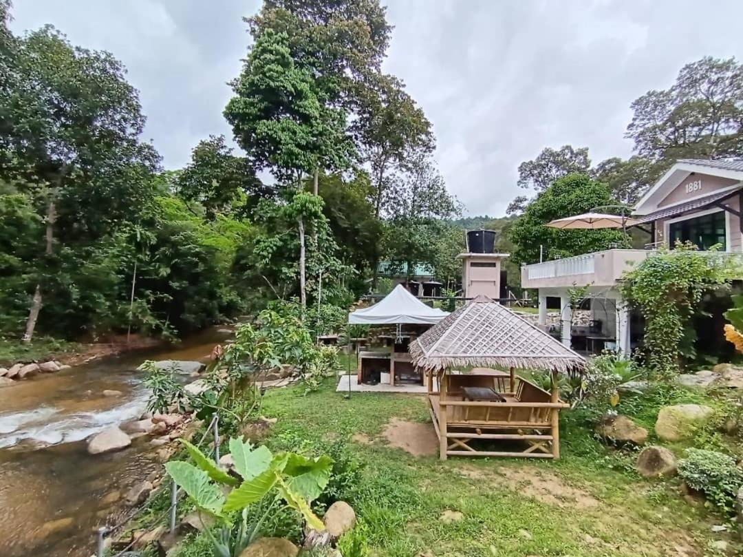 Dango1881Muslim Riverstay Padang Rengas Buitenkant foto